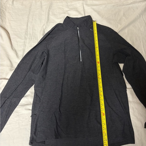 lululemon athletica Men's Dark Gray Zip-Up Sweater - Picture 4 of 5